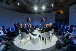 les participants à la conférence